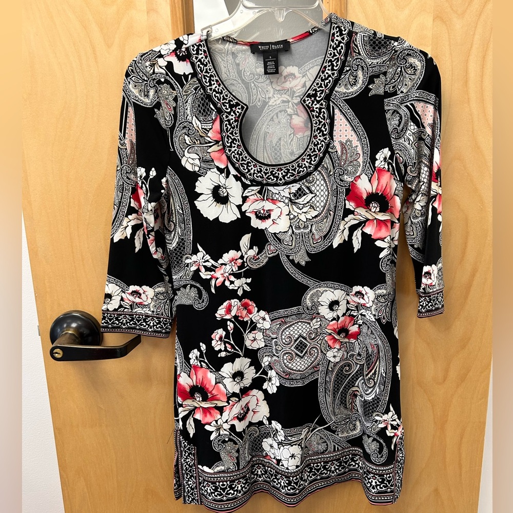 🌼3/$30🌼 WHBM Black pink tunic top Small